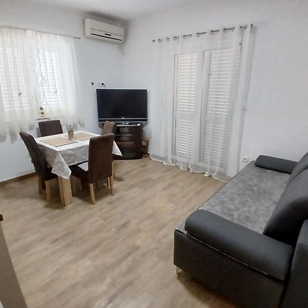 Apartments Tiha Noc קוטור מראה חיצוני תמונה