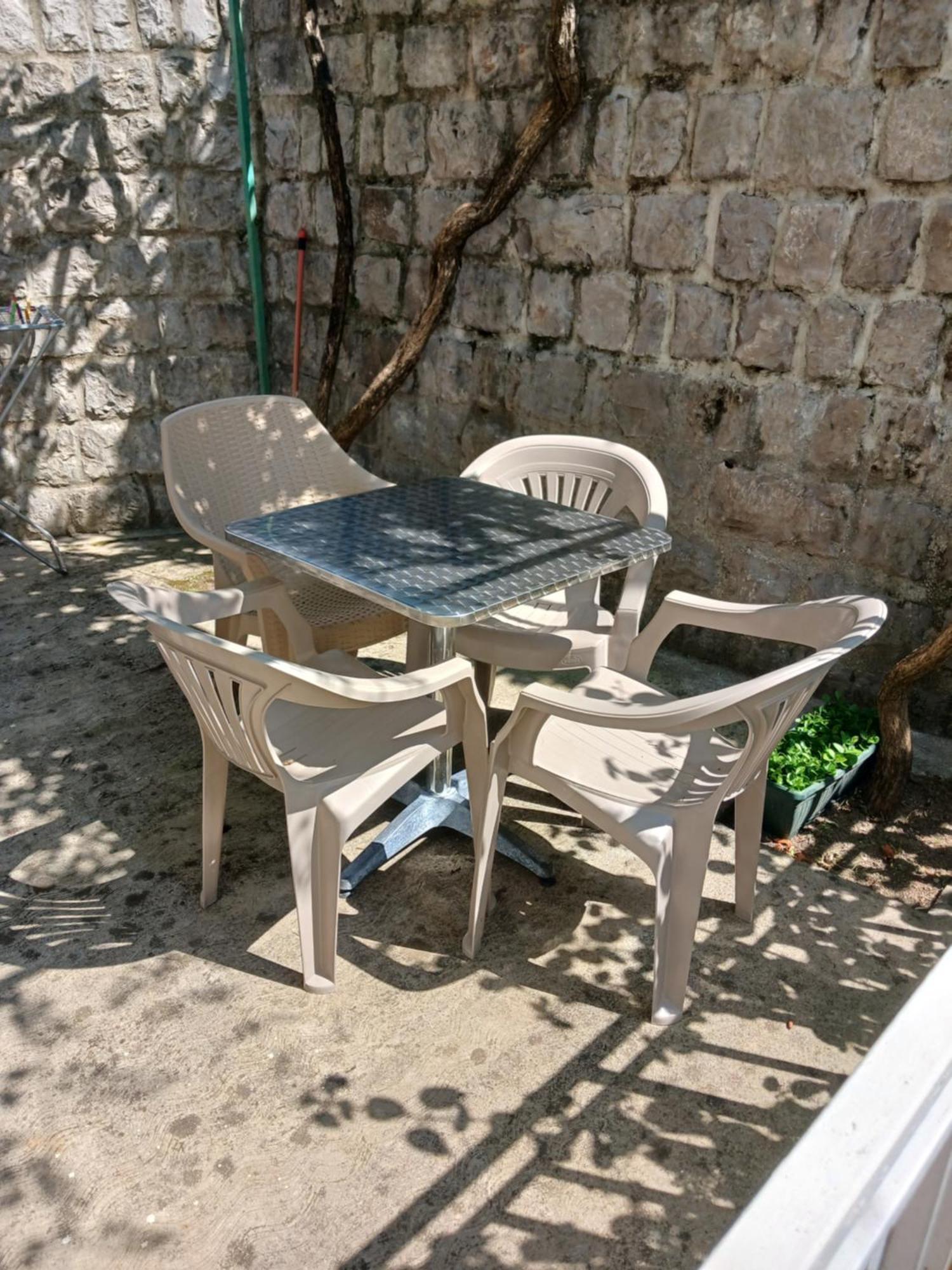 Apartments Tiha Noc קוטור מראה חיצוני תמונה