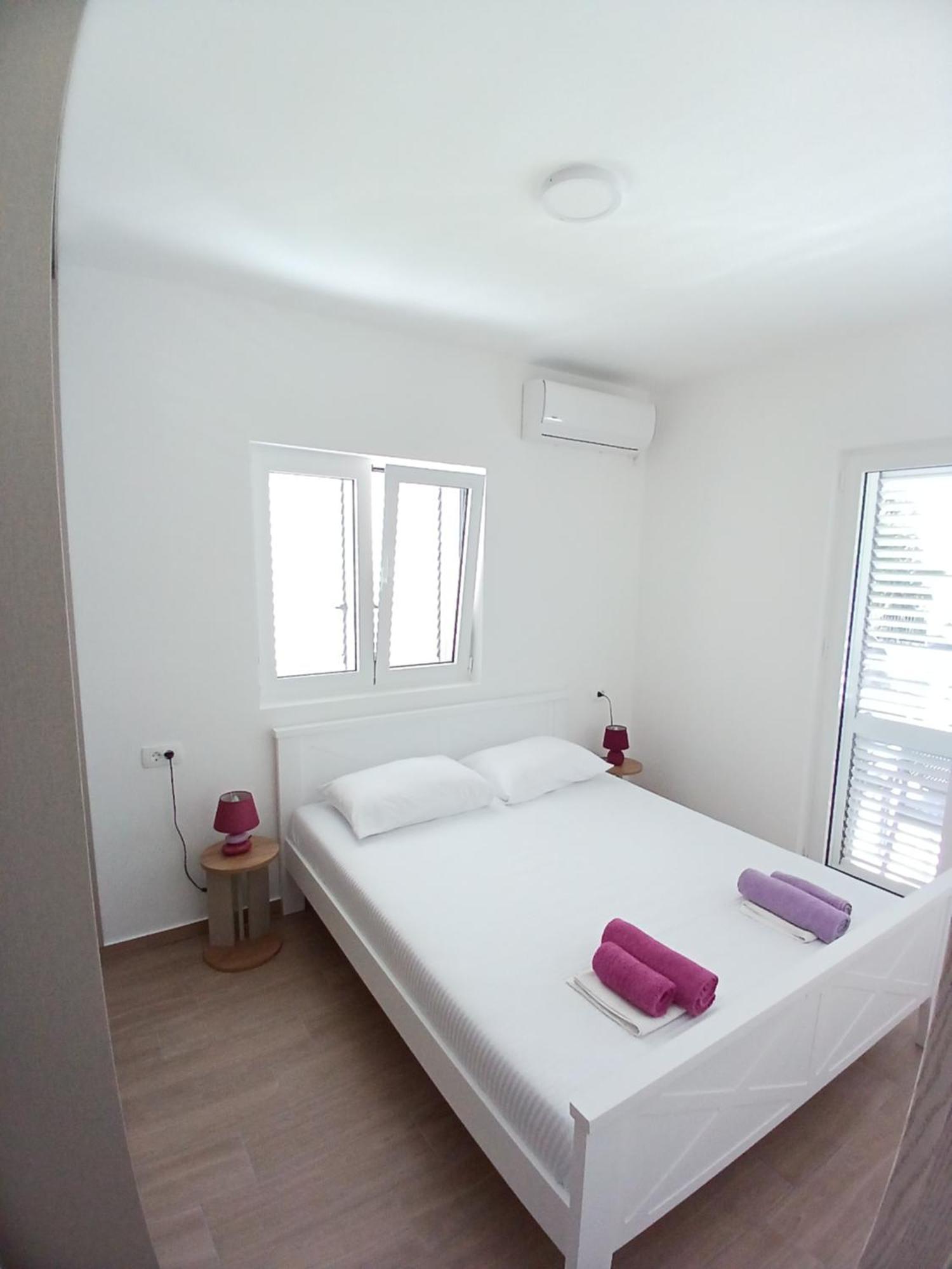 Apartments Tiha Noc קוטור מראה חיצוני תמונה
