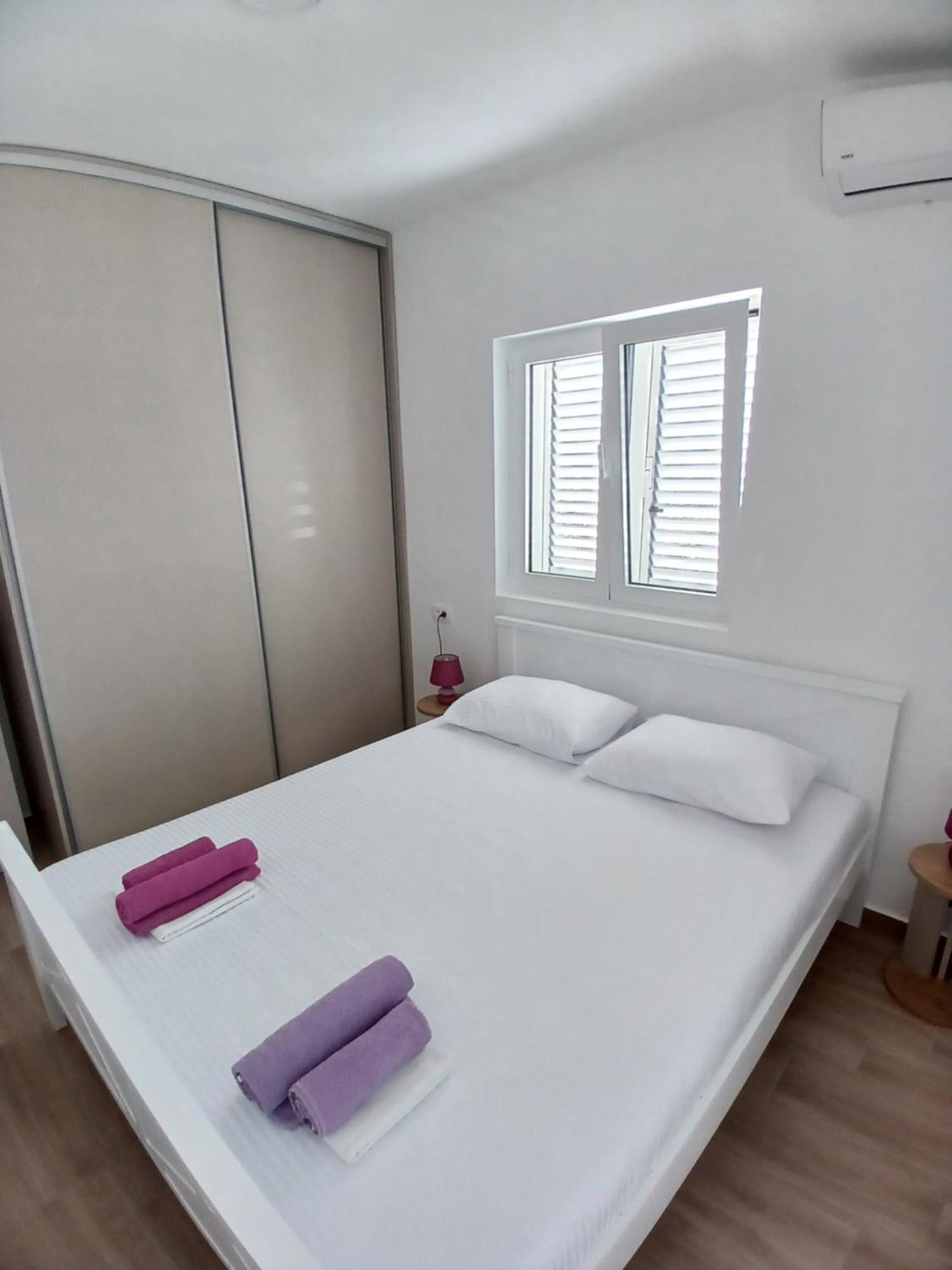 Apartments Tiha Noc קוטור מראה חיצוני תמונה