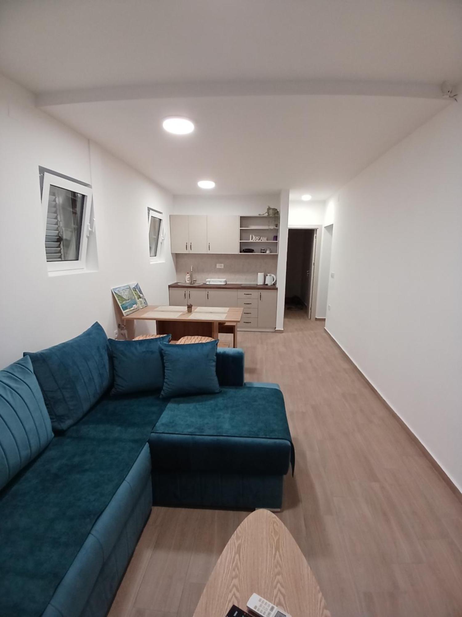 Apartments Tiha Noc קוטור מראה חיצוני תמונה
